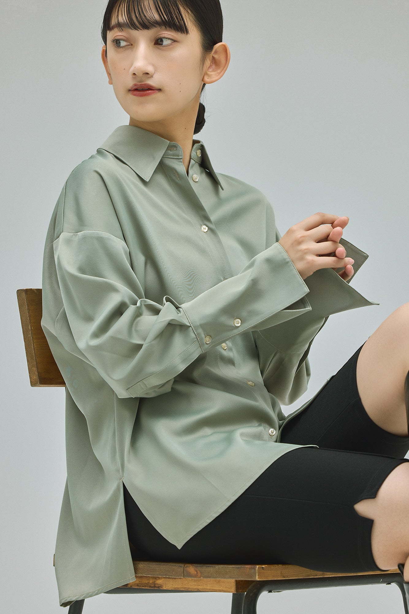 【SALE】satin shirt