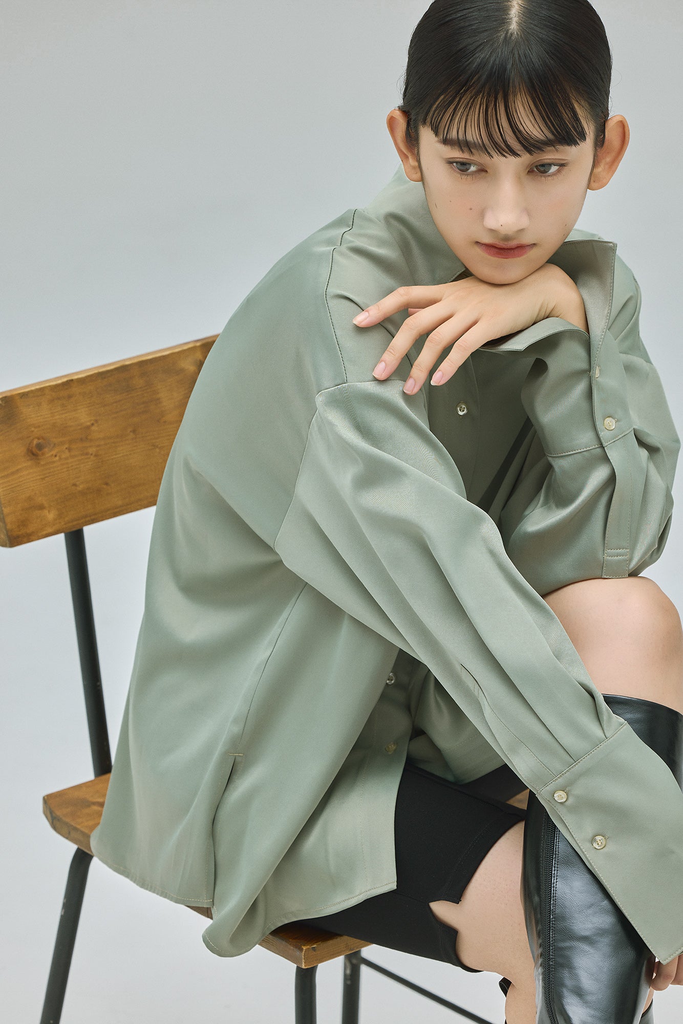 【SALE】satin shirt