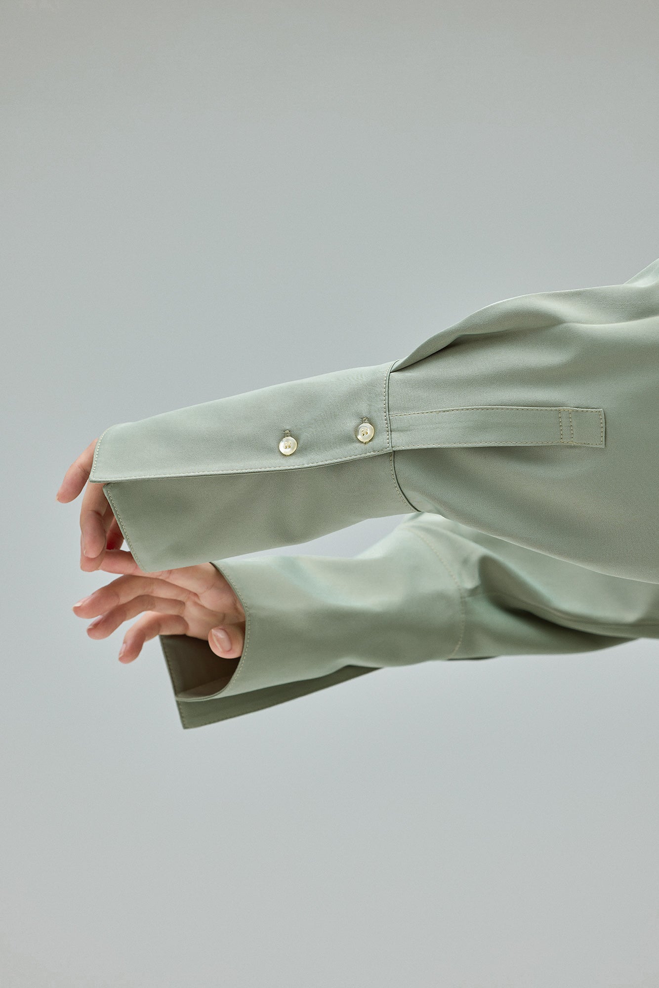 【SALE】satin shirt