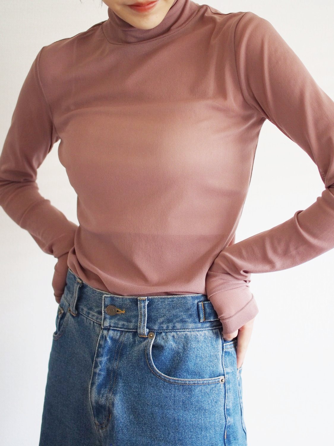 pink beige:屋内での色味